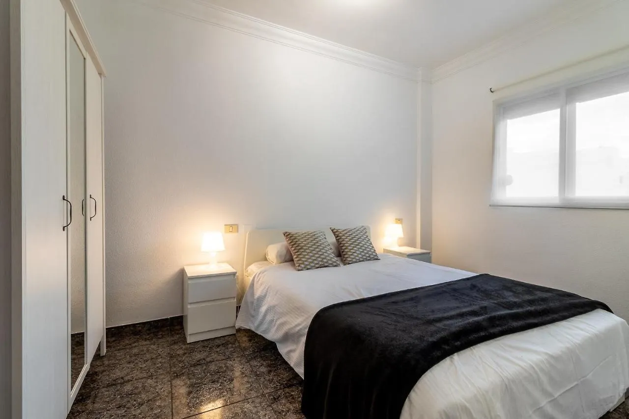 Flatguest Cicer - 3Bdr + Balcony + Beach Las Palmas de Gran Canaria